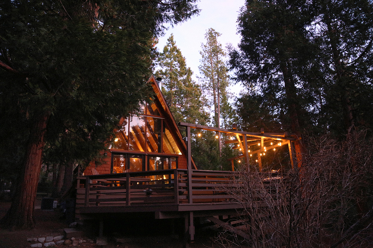 Evening view of a vacation home cabin rental near Idyllwild, California.