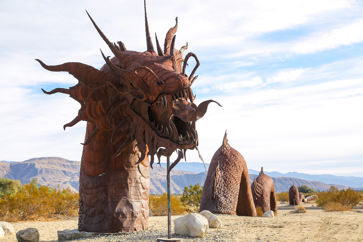 Large outdoor metal sculpture of a dragon by artist Ricardo Breceda near Borrego Springs, California.